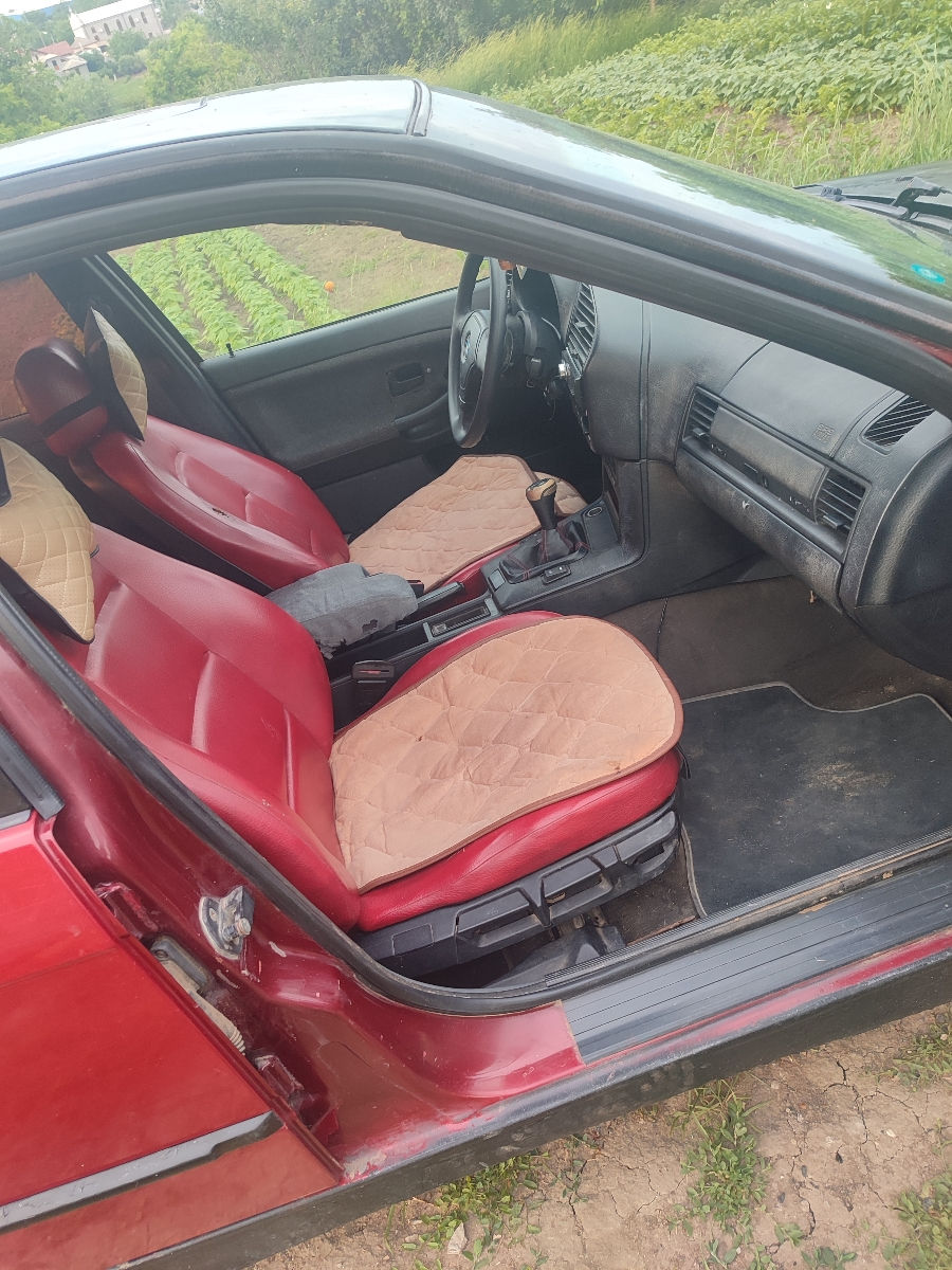 BMW 3 Series фото 3