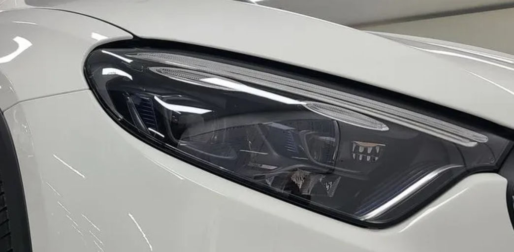 Mercedes GLC foto 11