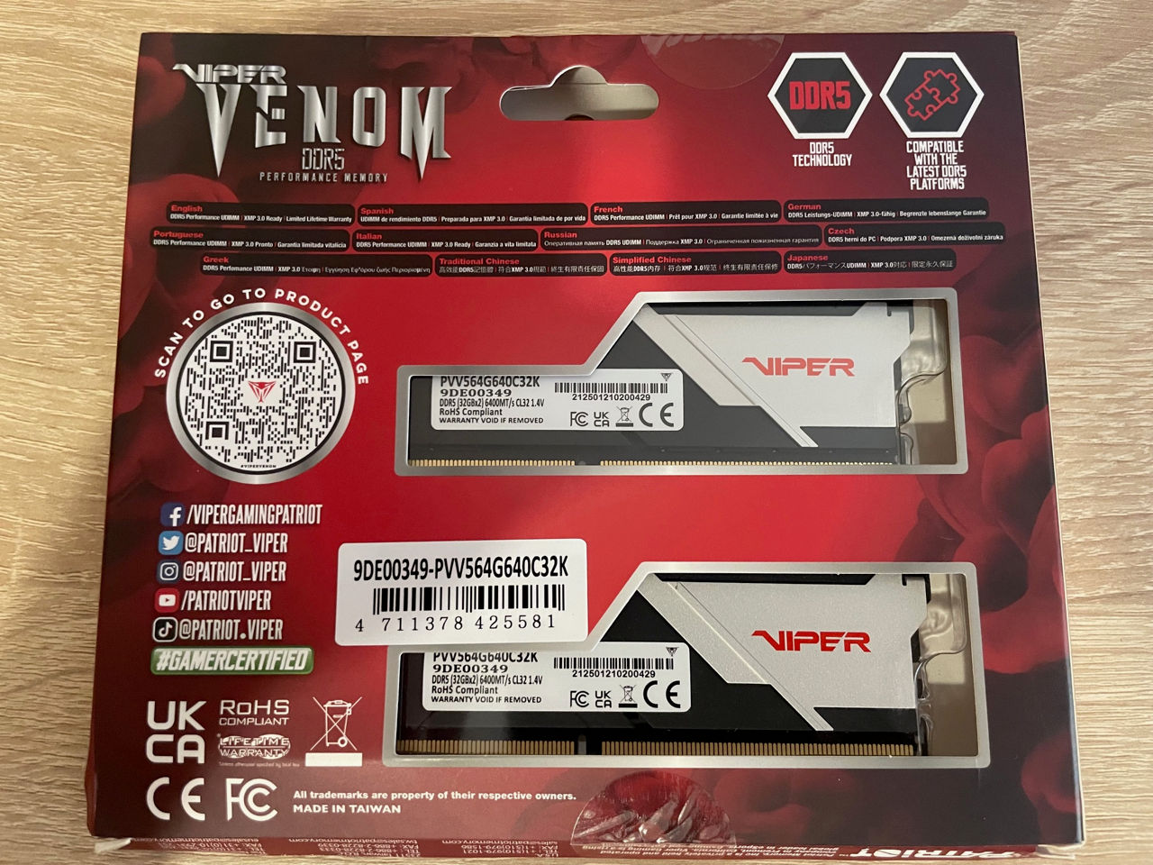 CORSAIR Dominator Platine RVB 32 Go (2 x 16 Go) 288 broches PC RAM DDR5 6400 (PC5 51200) Modèle DE mémoire de bureau CMT32GX5M2B6400C32