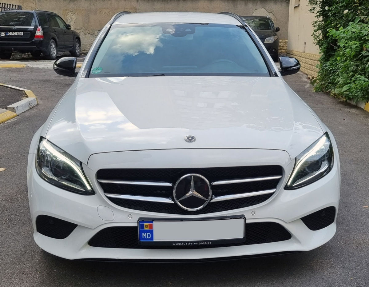 Mercedes C-Class foto 0