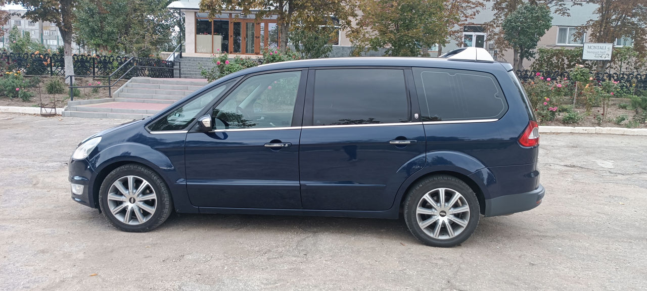 Ford Galaxy foto 0