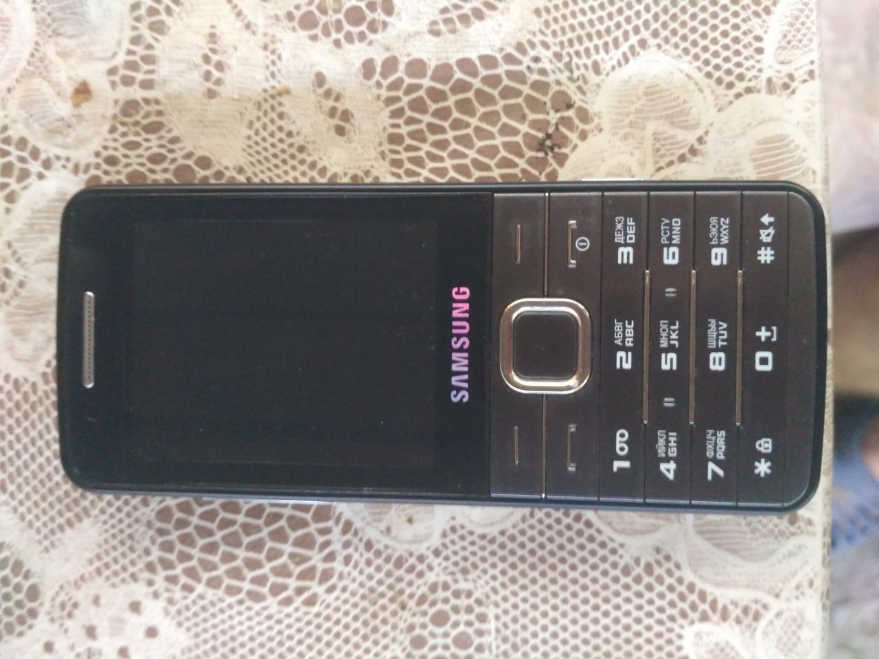 Samsung GT s5610 Состояние 9/10 500лей!!!