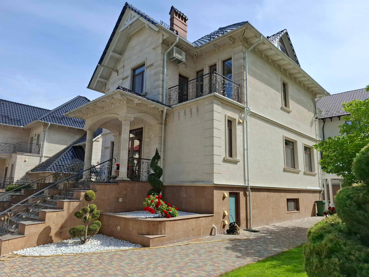 Vindem Casa in Stil Regesk, Telecentru / Malina Mica foto 3