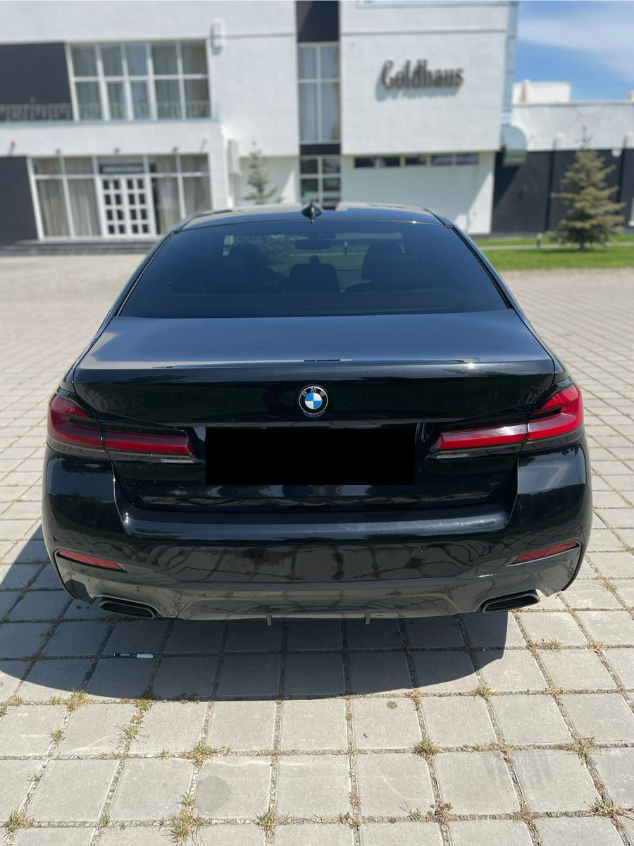 BMW 5 Series foto 8