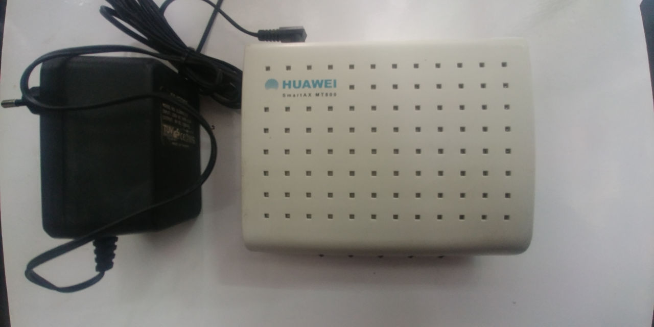 Маршрутизатор Huawei Smart AX MT800; Коммутатор Mercury SDH108-CE на 8 ...