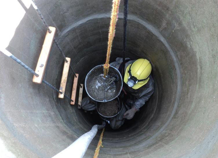 Săpăm fîntîni canalizări apeduct foto 6