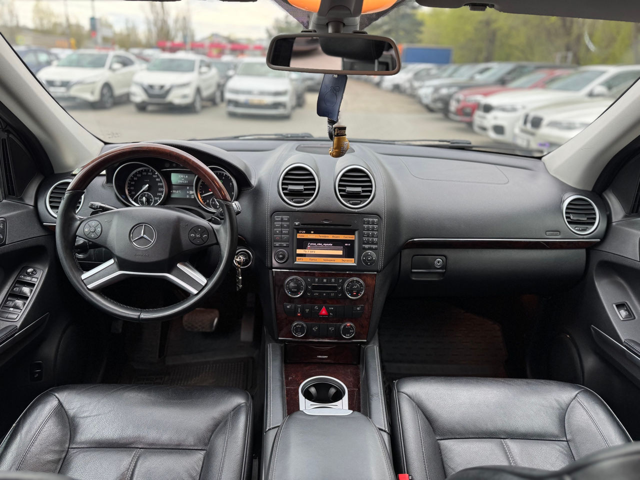 Mercedes GL-Class фото 12