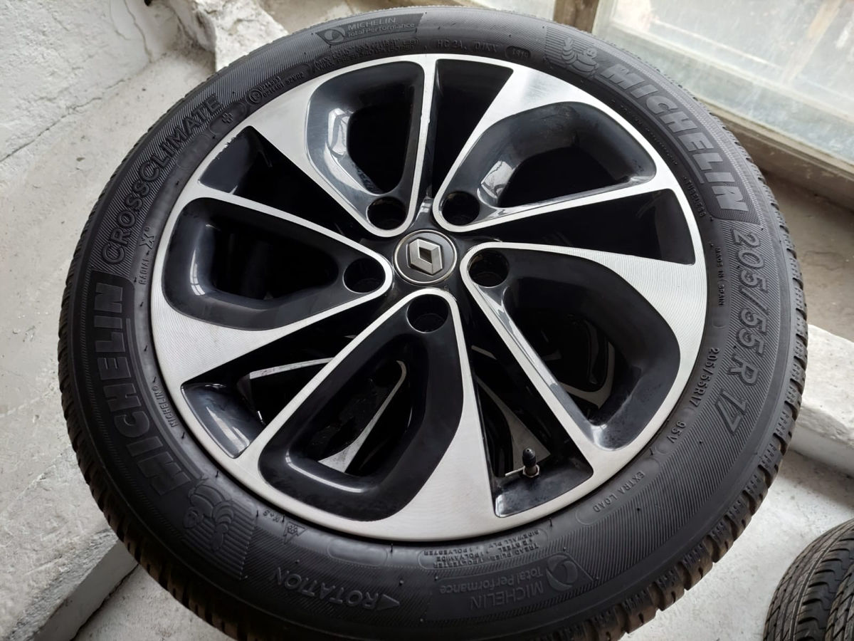 Renault Bose Style 205/55/17 Michelin M+s foto 1