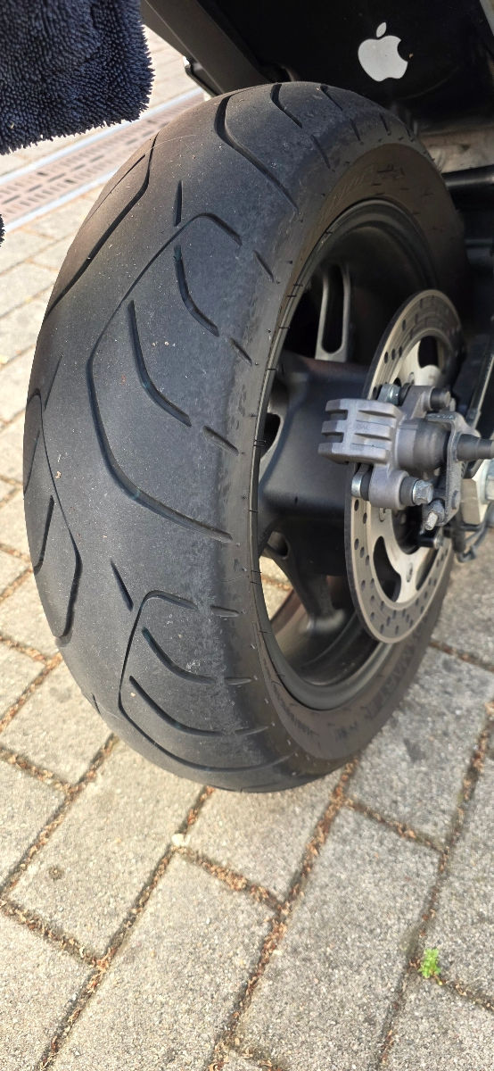 Pneu Dunlop Tmax 530 Pneu Battlax SC2 Scooter Bridgestone Moto