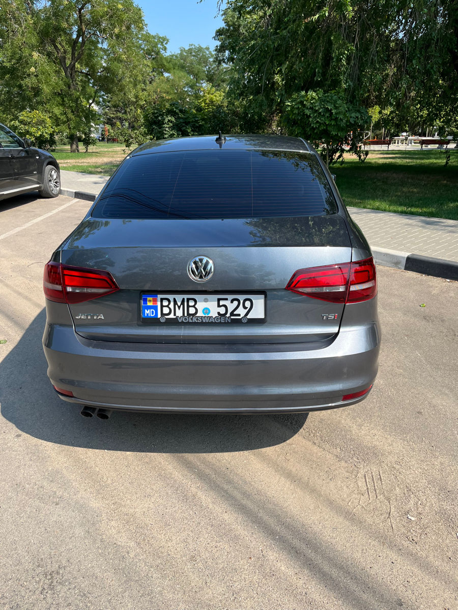 Volkswagen Jetta foto 5