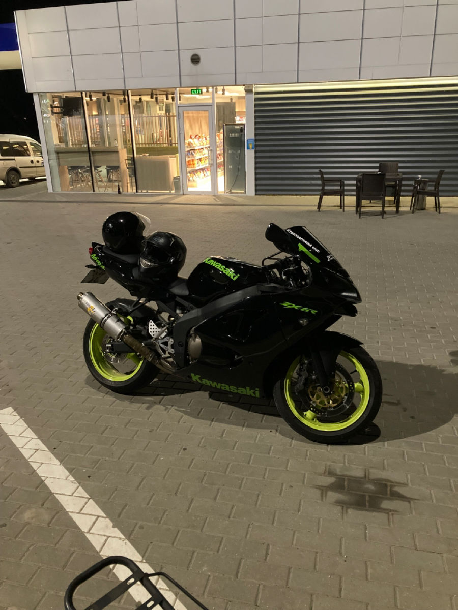 Kawasaki ZX-6R foto 0