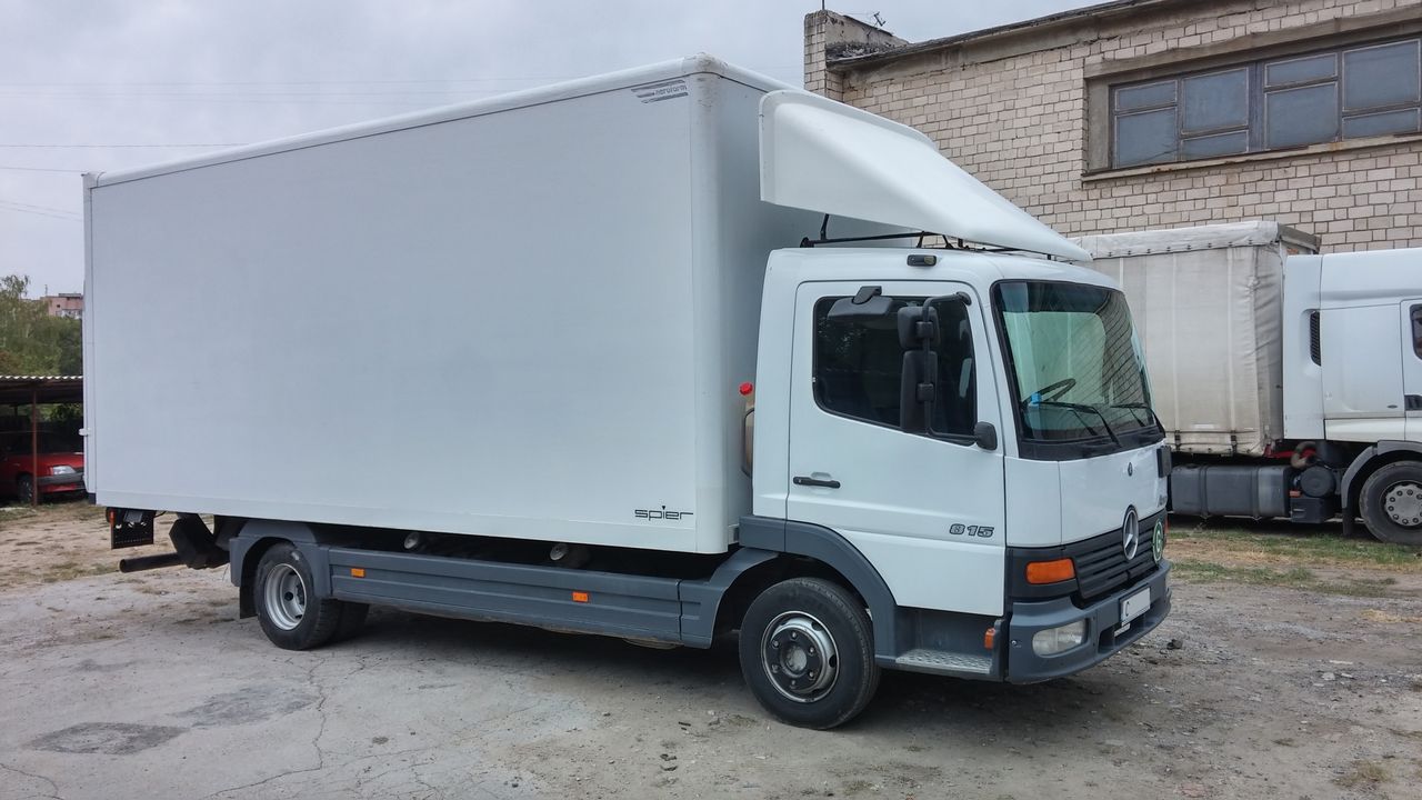 mercedes benz atego 815