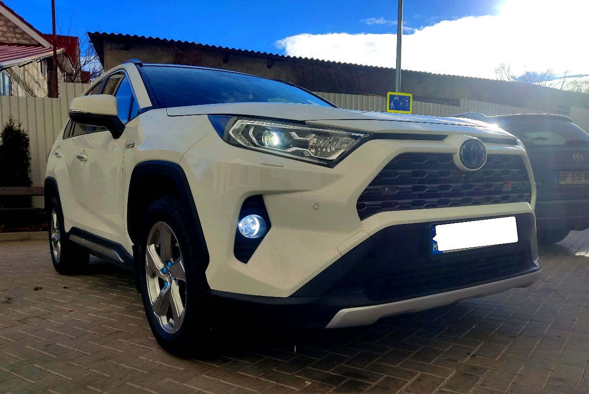 Toyota Rav 4 фото 4