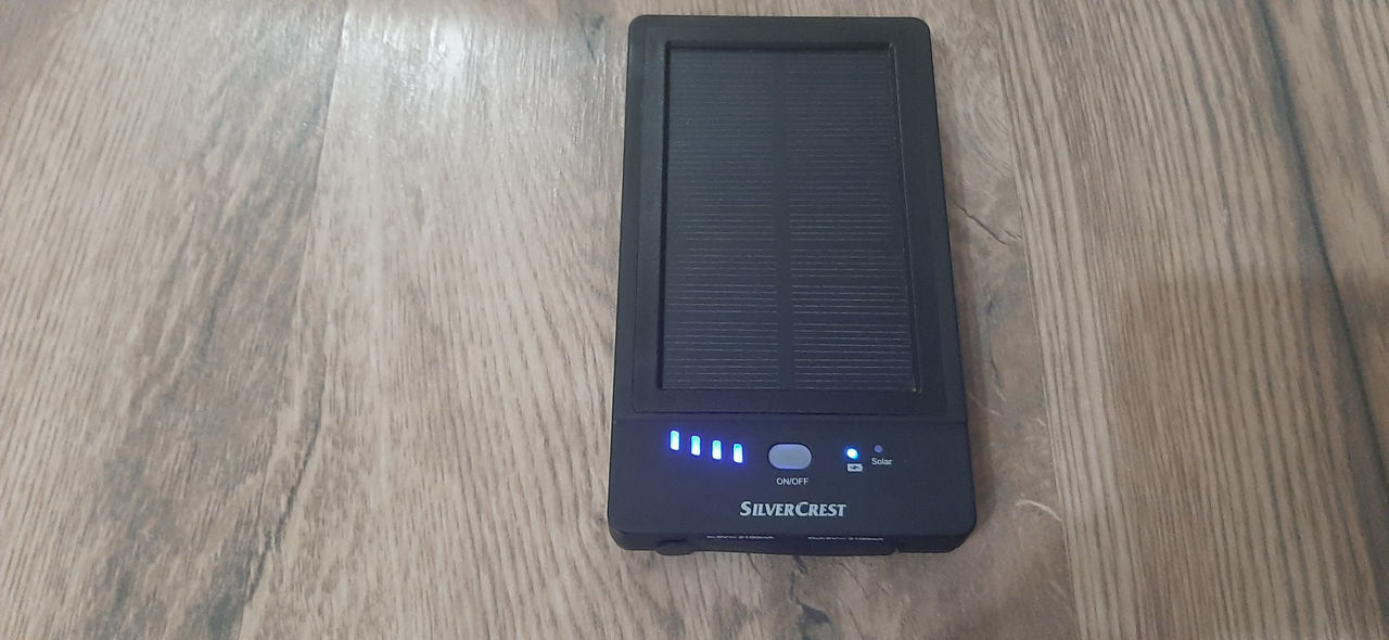 SilverCrest.POWER BANK SOLAR CHARGER