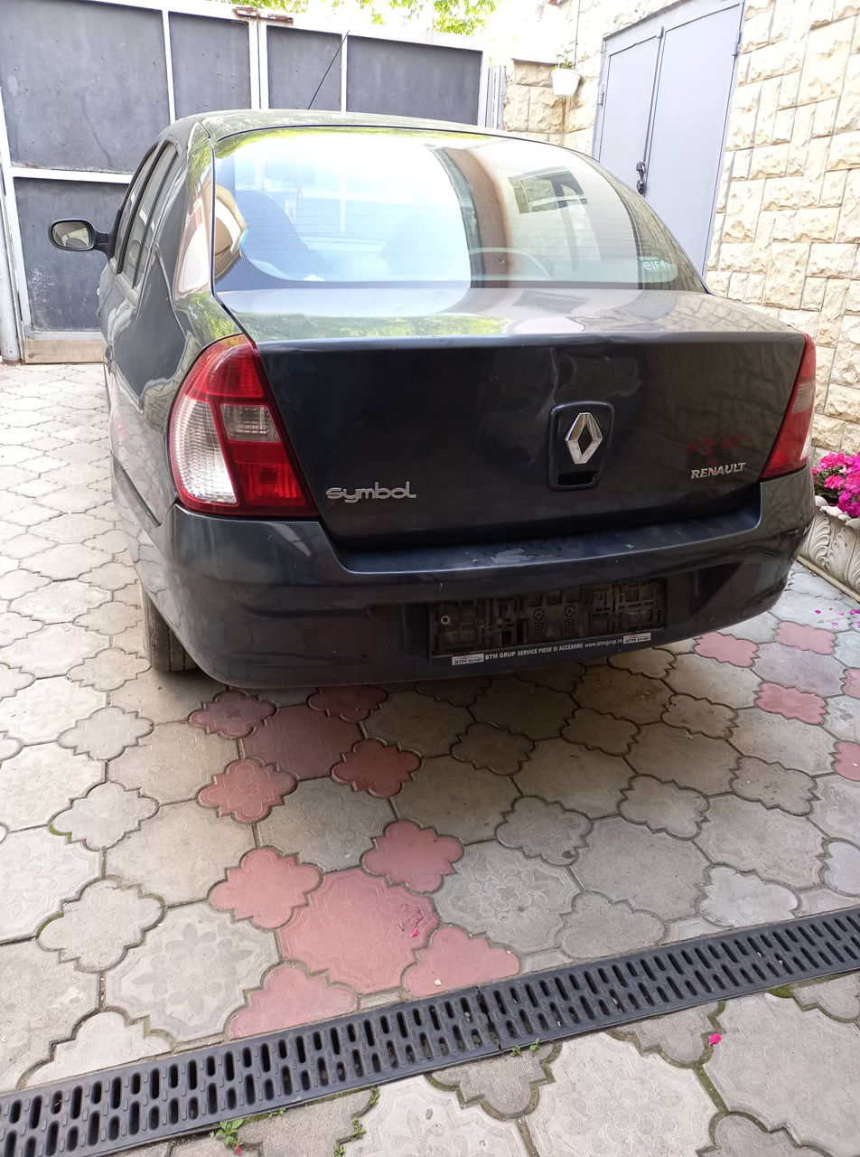 Renault Clio Symbol foto 3