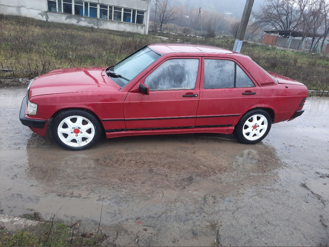 Мерседес 190 универсал