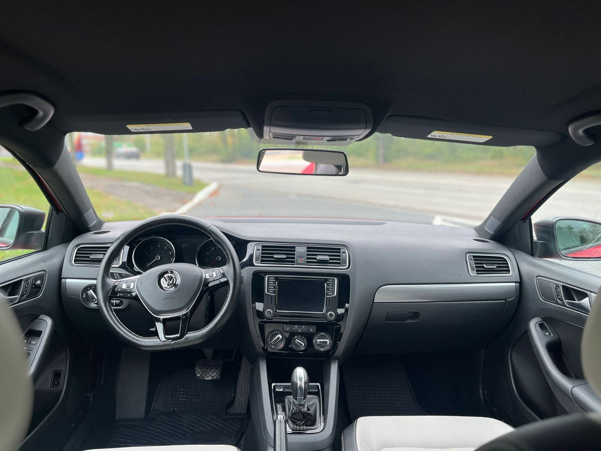 Volkswagen Jetta foto 6