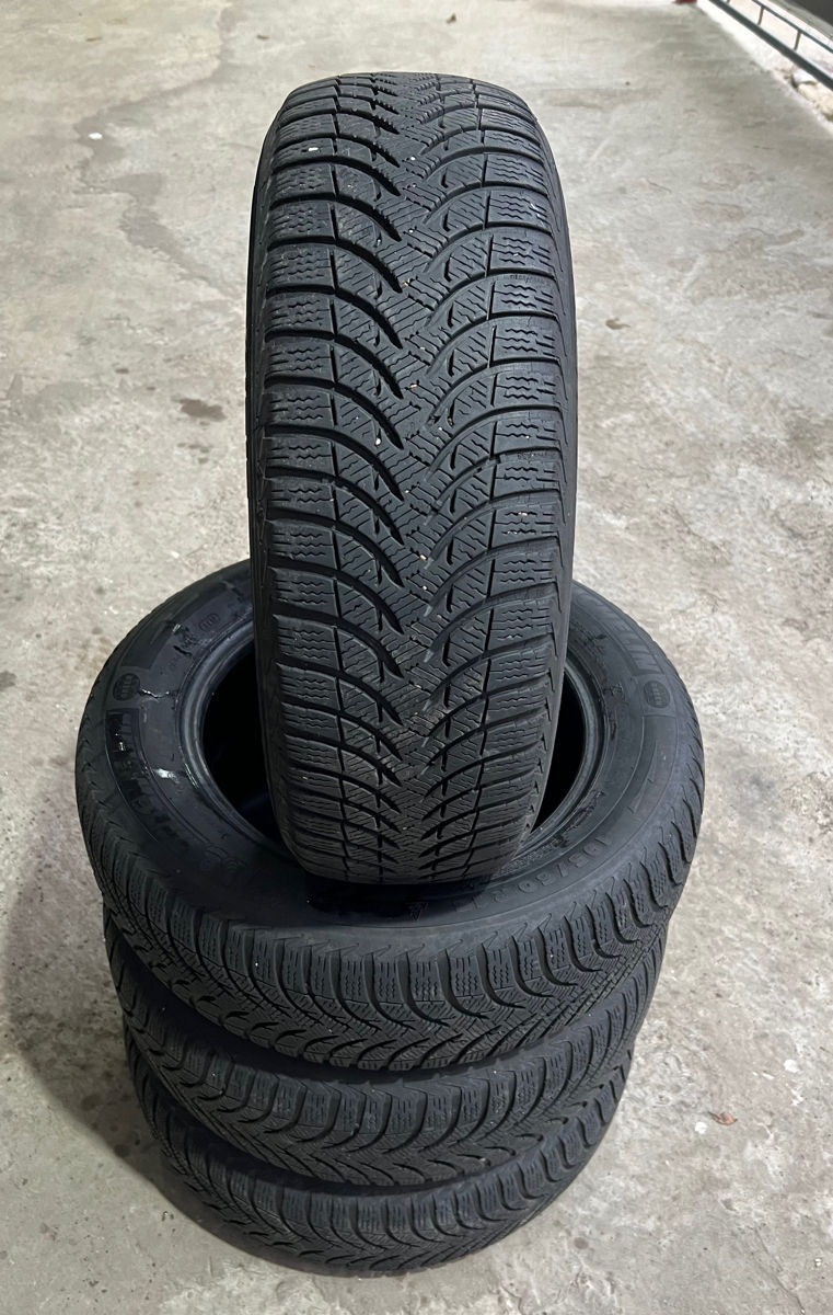 Продам 4 б.у шины 195/60 R15 Michelin Alpin Winter фото 0