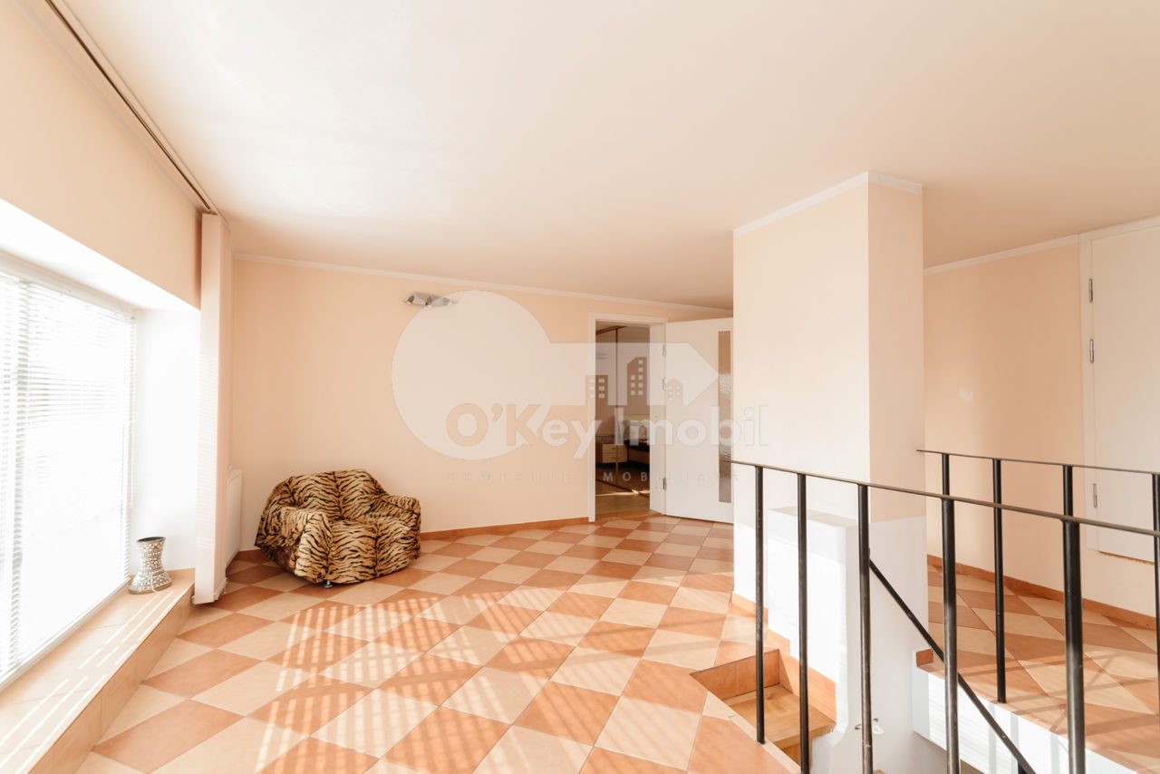 Apartament cu 3 camere, 100 m², Buiucani, Chișinău foto 9