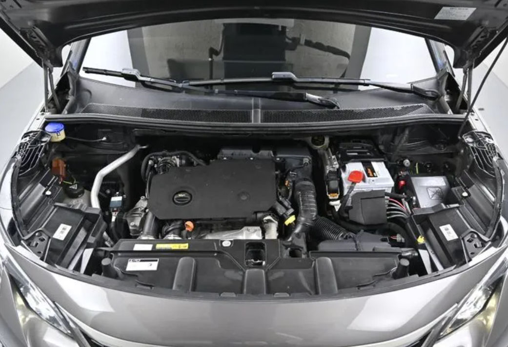 Peugeot 3008 foto 2