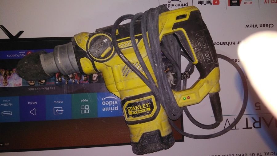 Перфоратор Stanley Fatmax FME 1250 за 2.200 лей