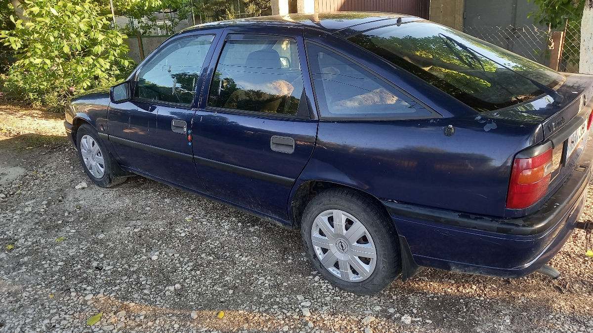 Opel Vectra фото 1