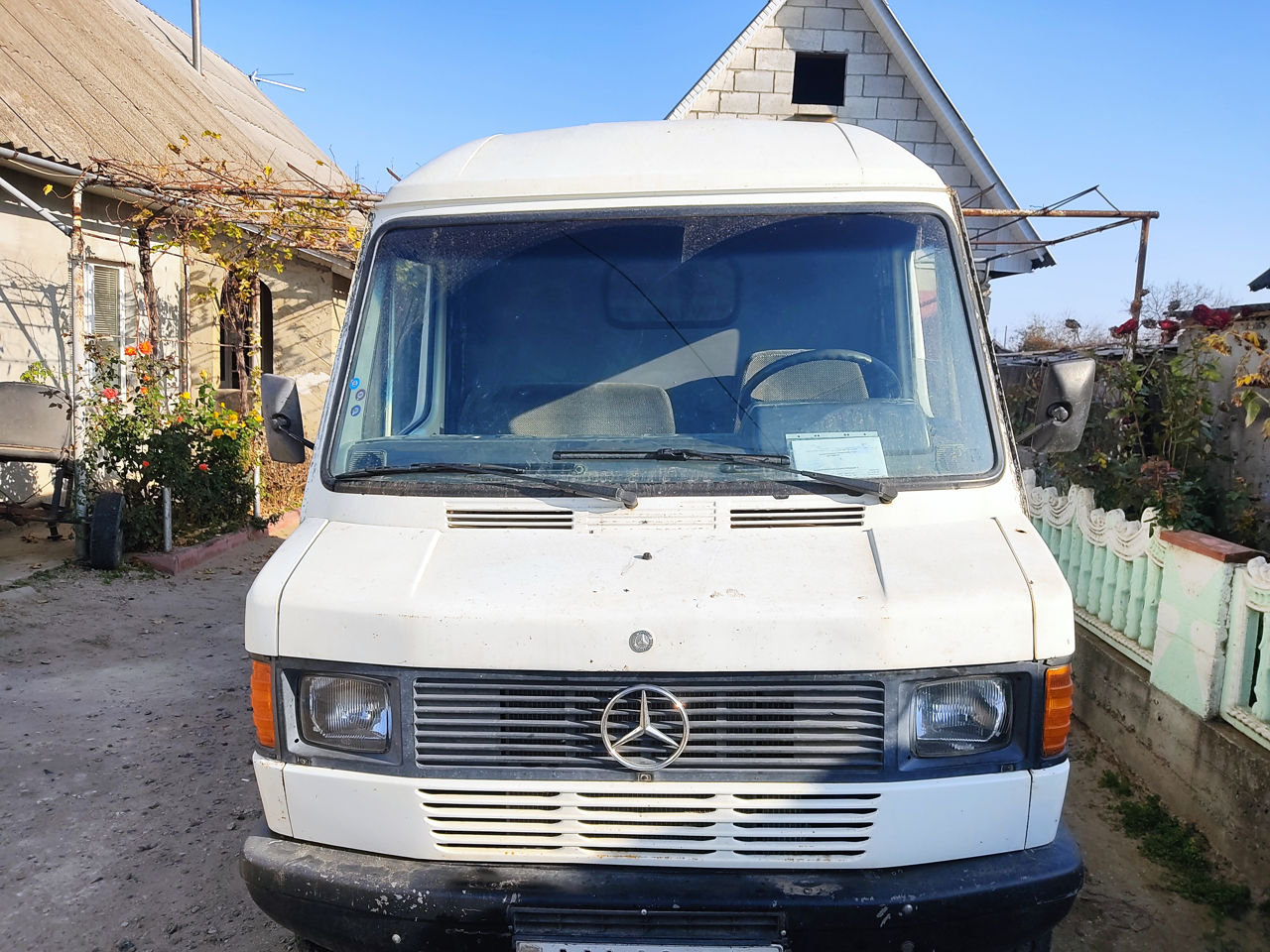 Mercedes 310D
