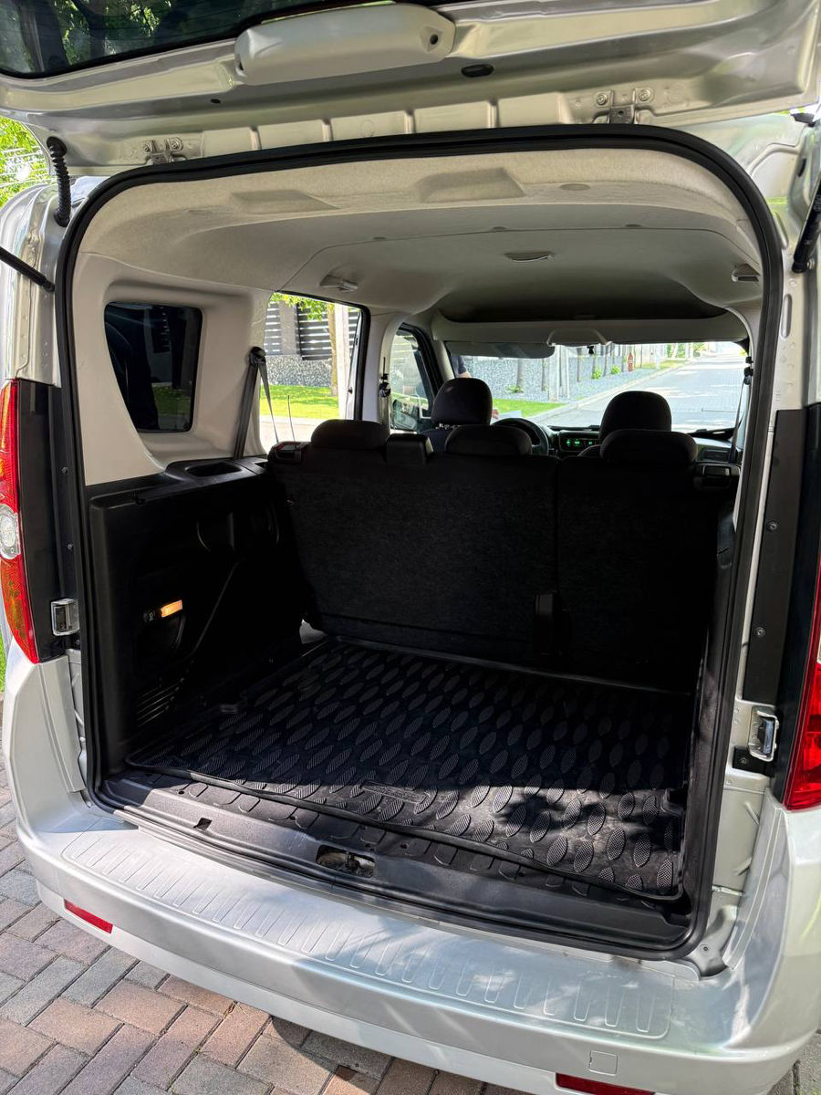 Opel Combo фото 6
