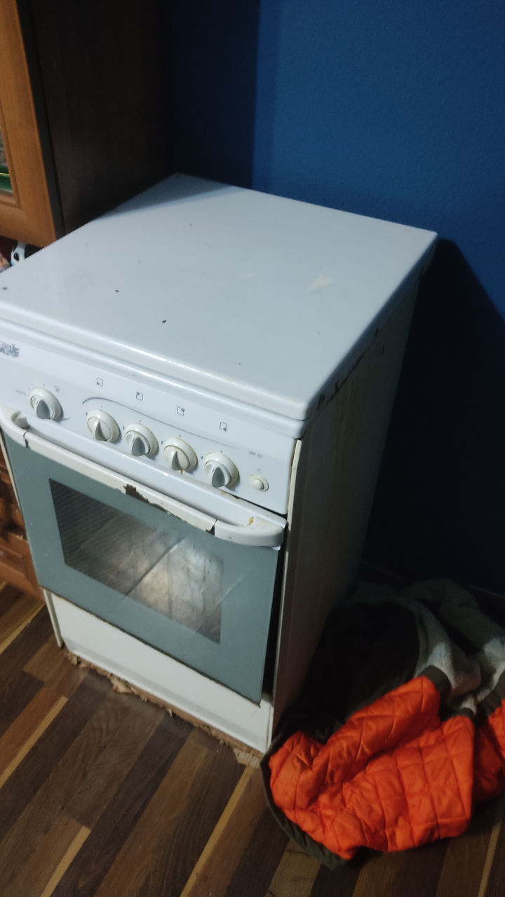 Продаю газовую плиту