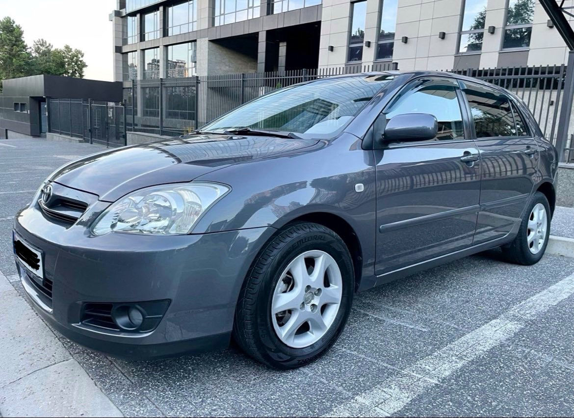 Toyota Corolla 2006 г. с пробегом 245 км, Дизель, 6350 €