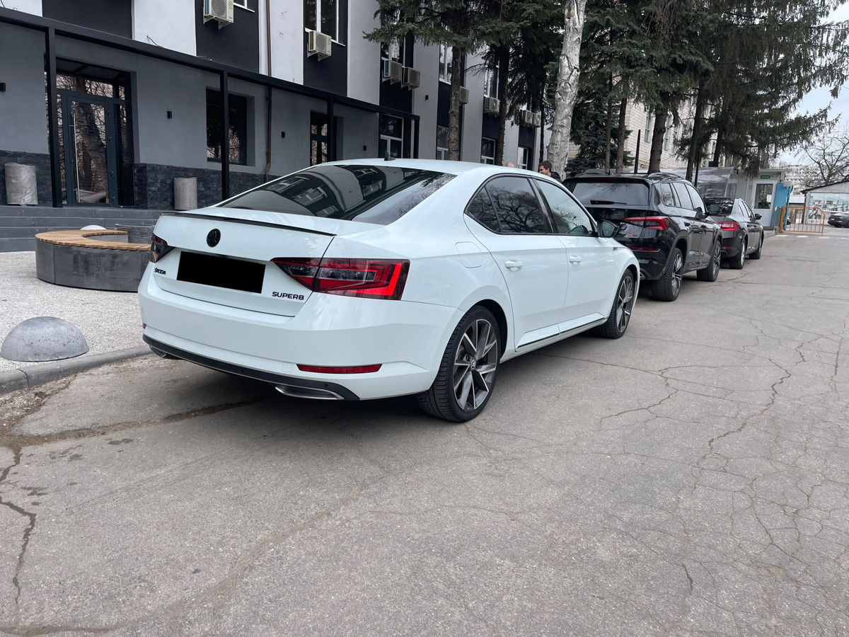Skoda Superb foto 4
