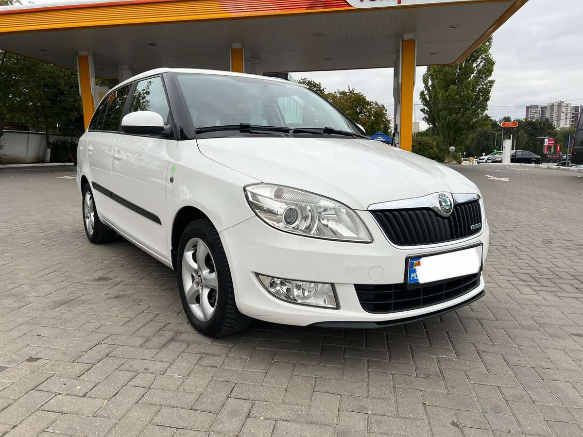 Elegantes Skoda Fabia Diesel Bilder