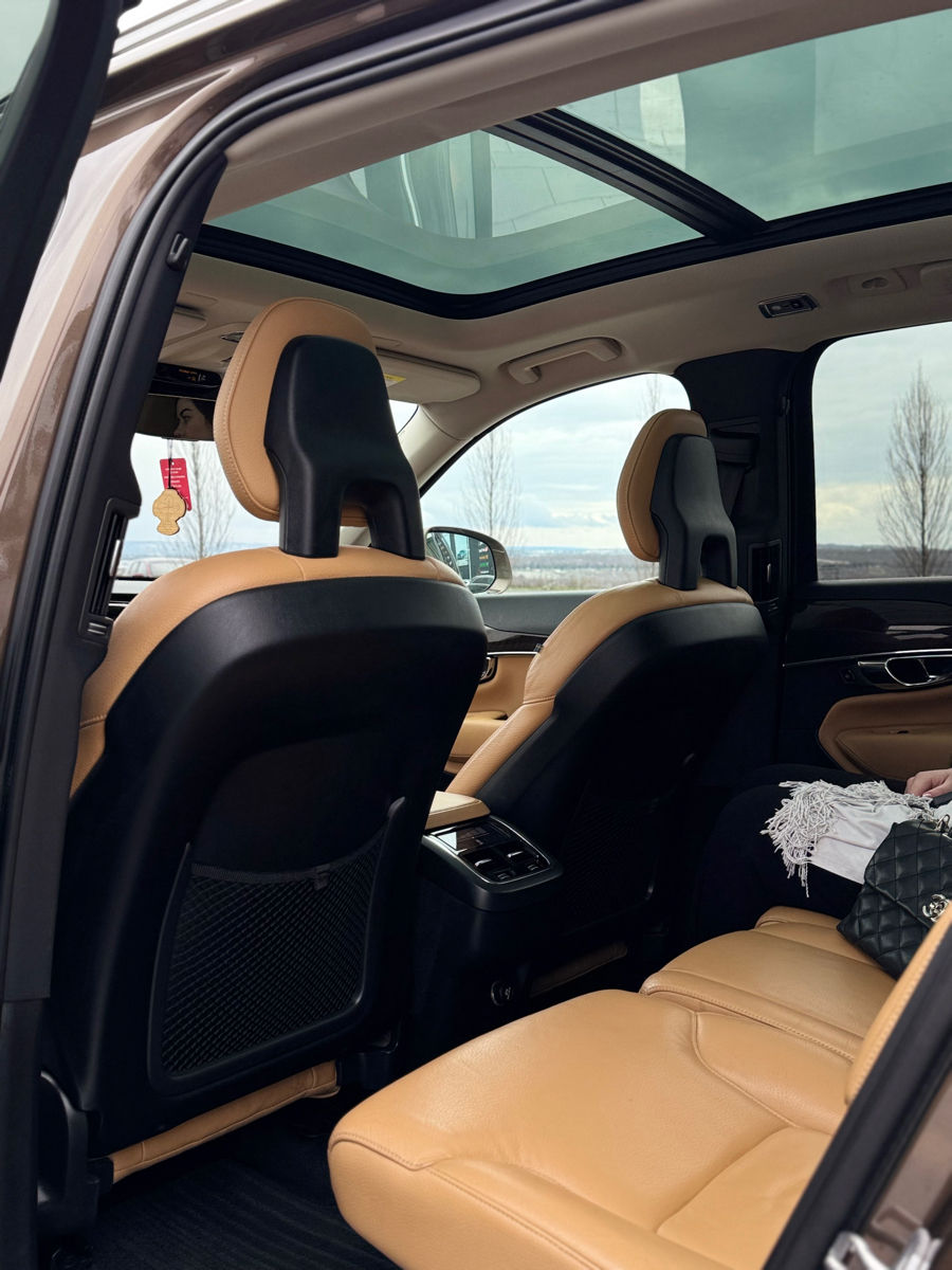 Volvo XC90 foto 8