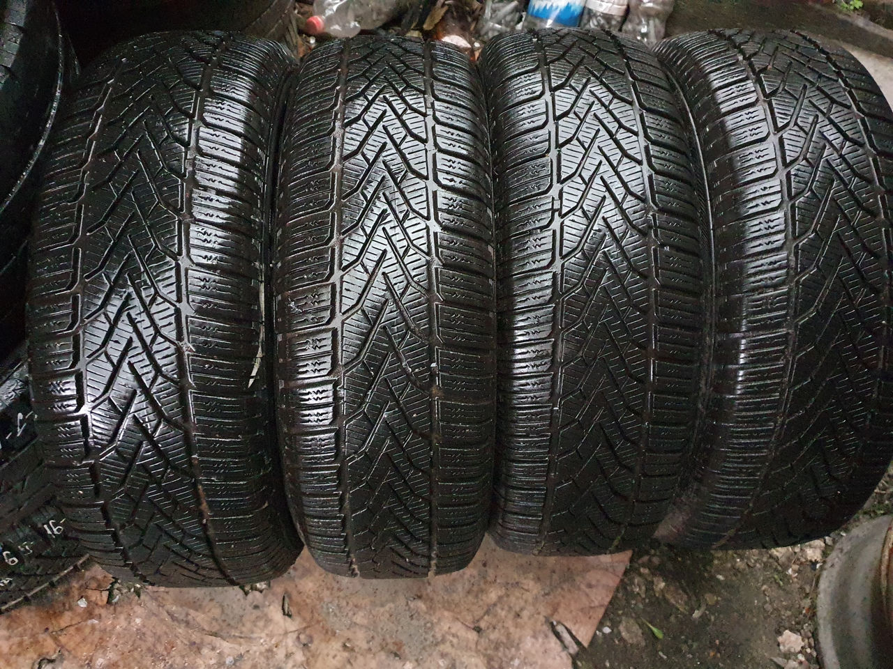 Semperit Winterreifen 195 65 R15 Test 195/65/ R15- Semperit