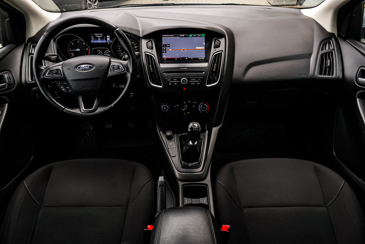 Ford Focus foto 12
