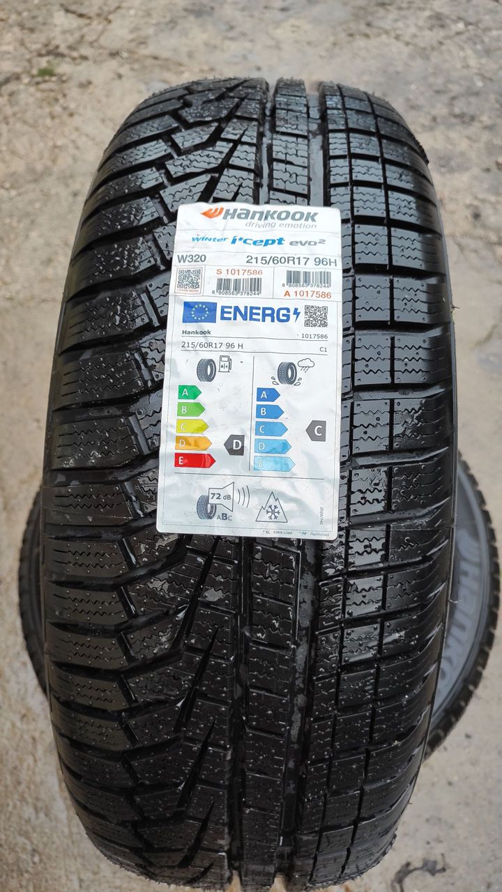 Hankook 215/60/R17