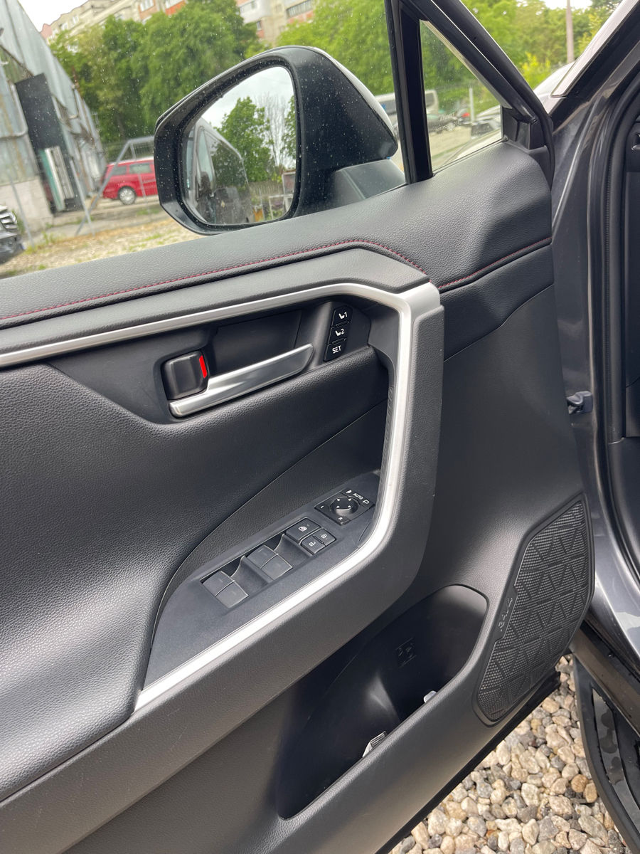 Toyota Rav 4 фото 5