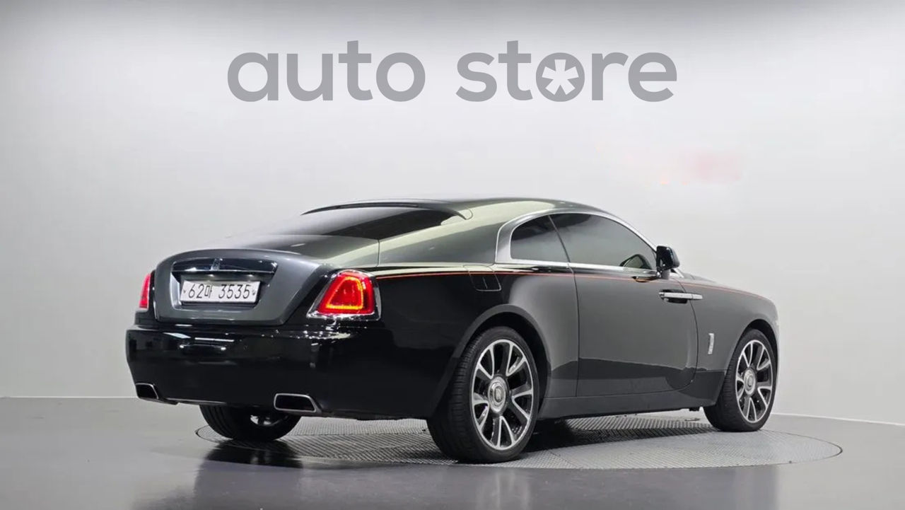Rolls-Royce Wraith фото 1