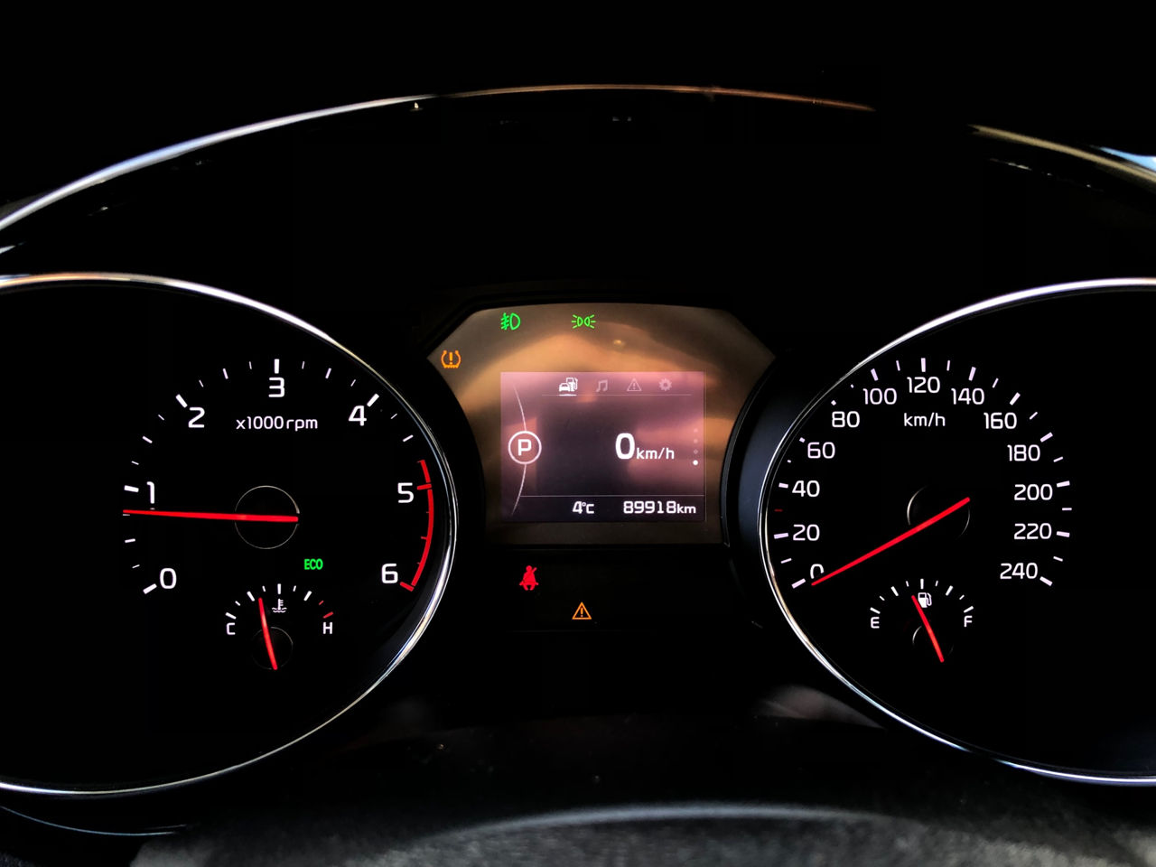 KIA Carnival foto 7