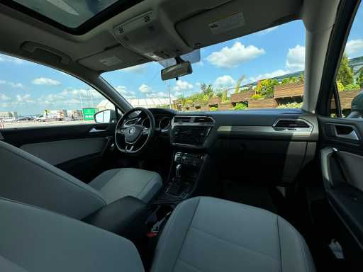 Volkswagen Tiguan 7 Locuri - Chirie auto chisinau foto 2
