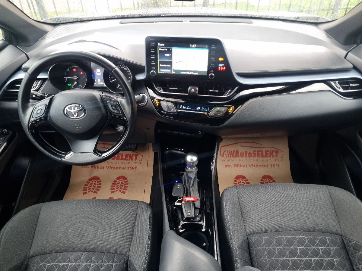 Toyota C-HR 2021 photo 8