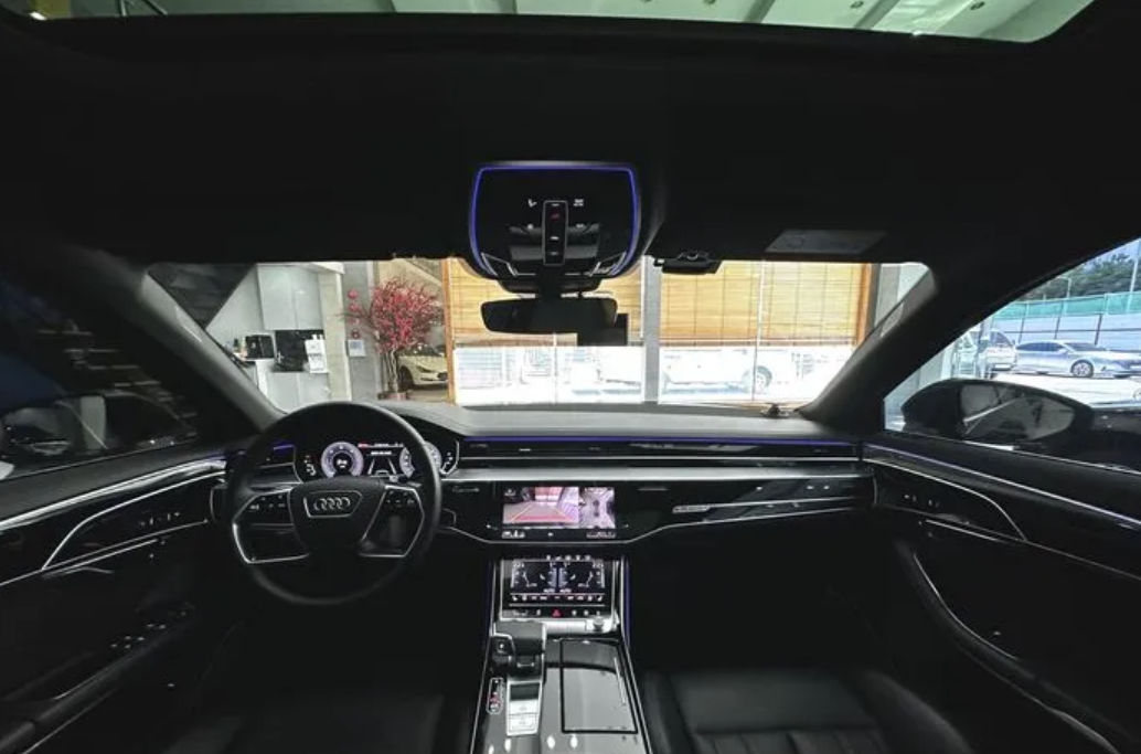 Audi A8 foto 4