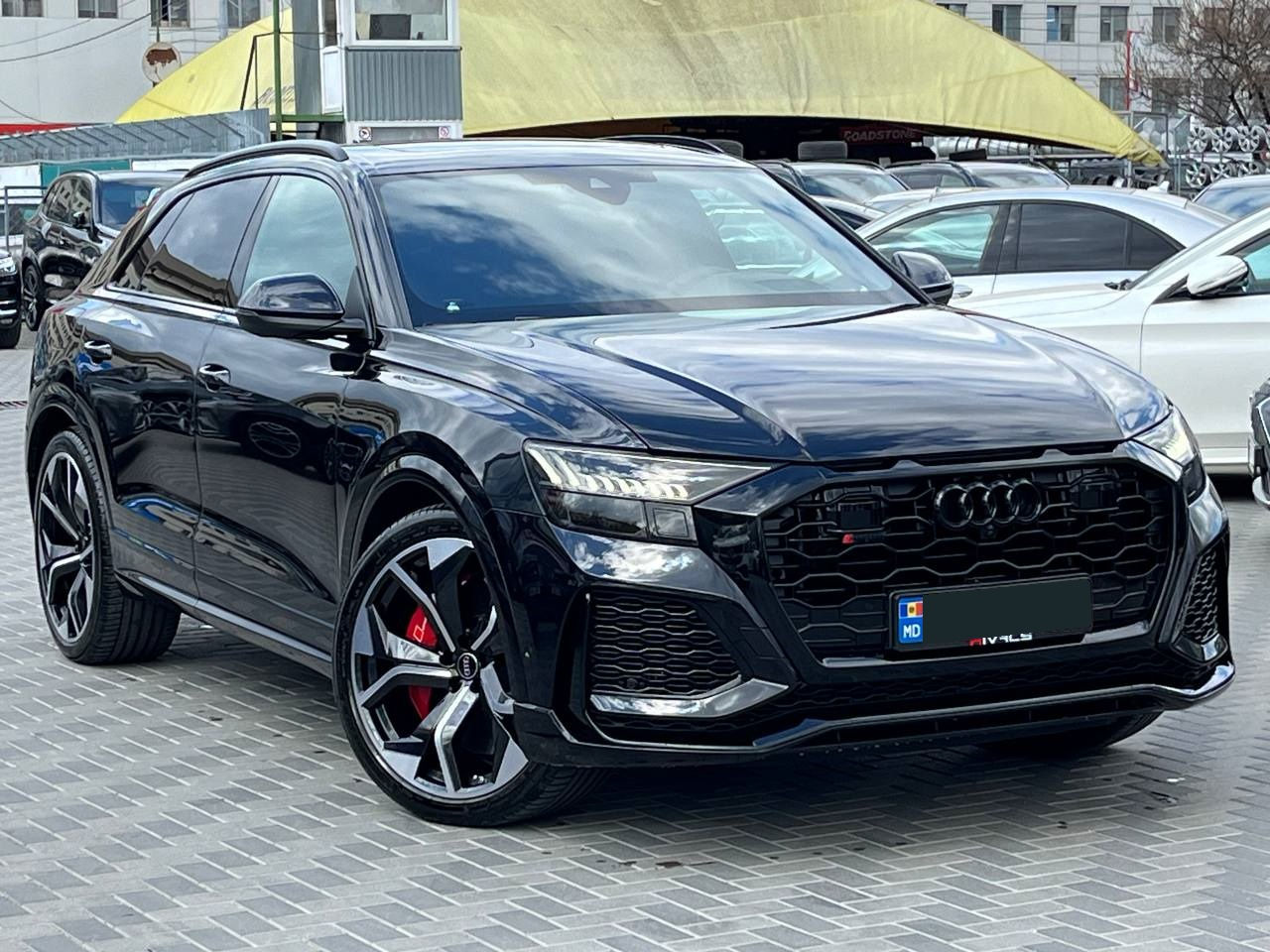 Audi Q8 foto 3