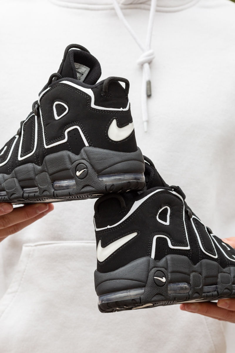 Nike Air More Uptempo Black/White Unisex foto 3