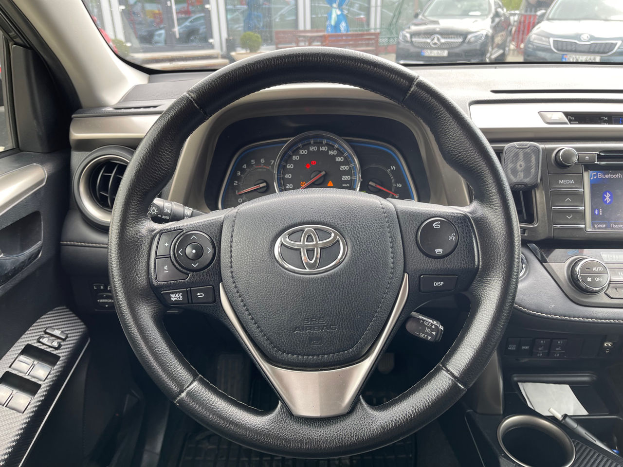 Toyota Rav 4 foto 8