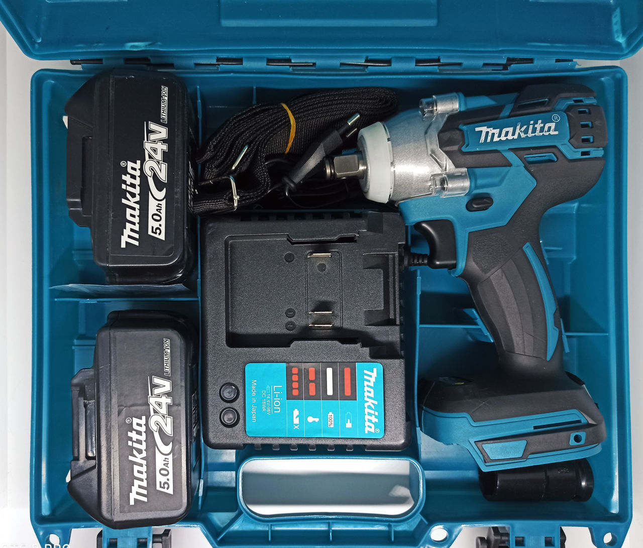 Гайковерт makita 24 vol полный комплект .доставка