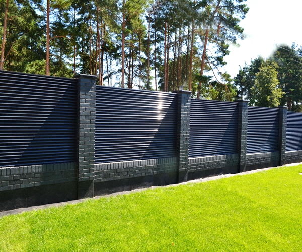 Gard din lamele metalice. foto 5