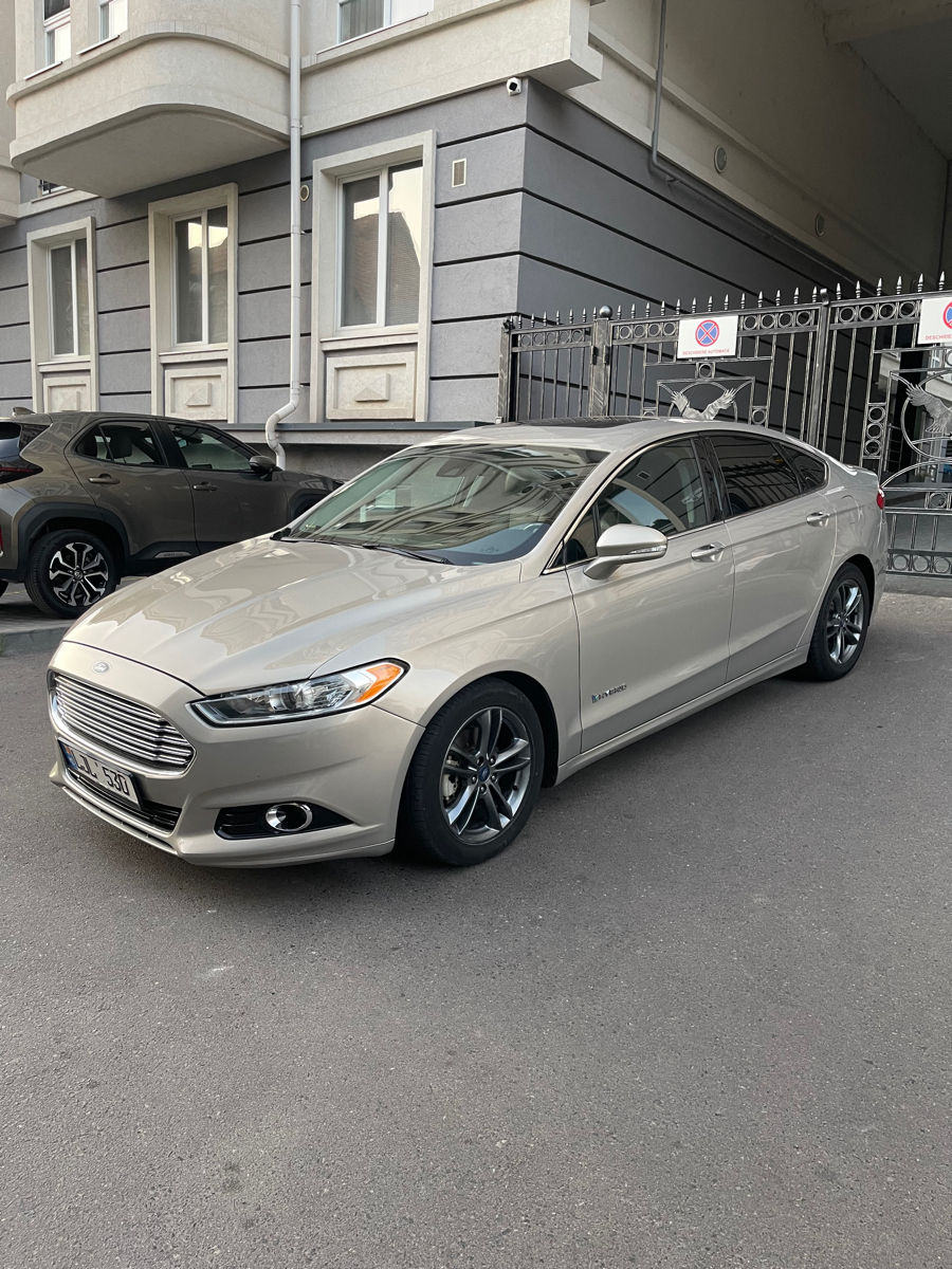 Ford Fusion фото 0