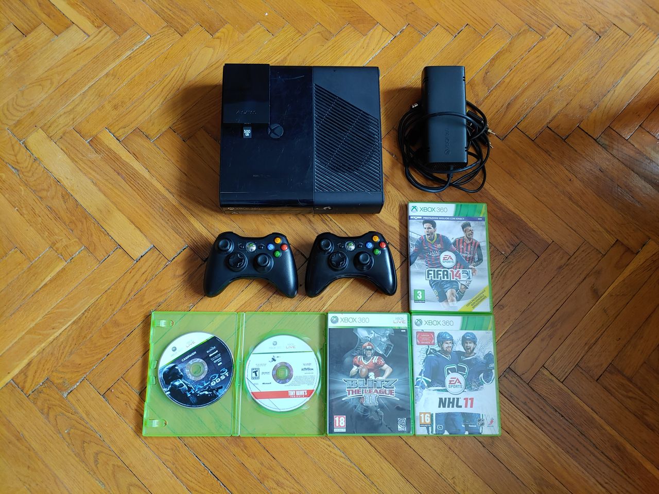 Xbox 360+джостики+ игры