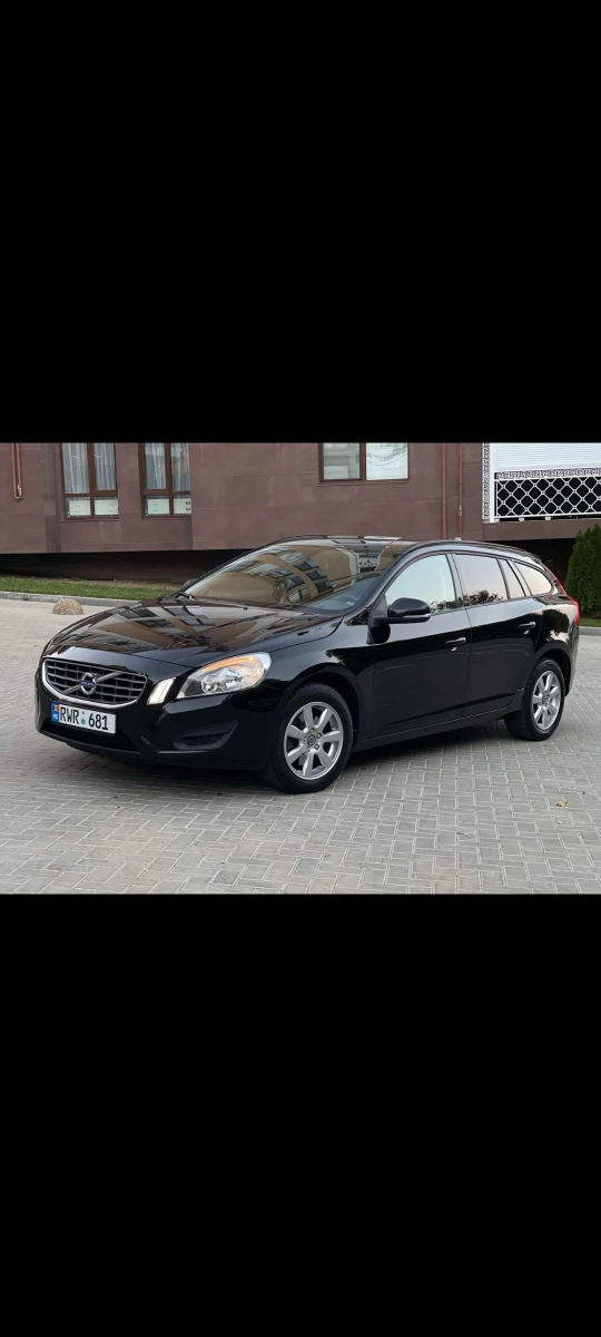 Volvo V60 foto 0